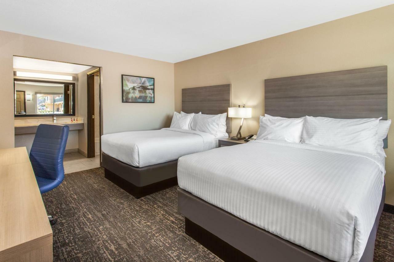 Days Inn Merced / Yosemite Area Екстер'єр фото